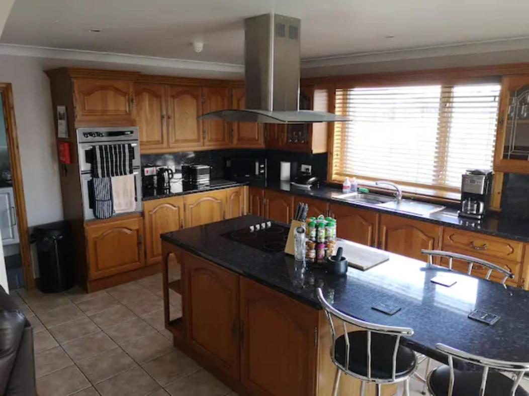 Вилла Large Private 3 Bed Bungalow Сторновэй Экстерьер фото
